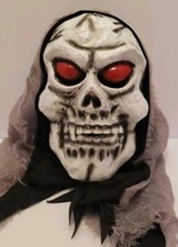 Skeleton Vampire Mask With Light Up Eyes