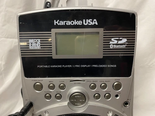 Karaoke USA Portable MP3 LYRIC Karaoke Machine - Silver