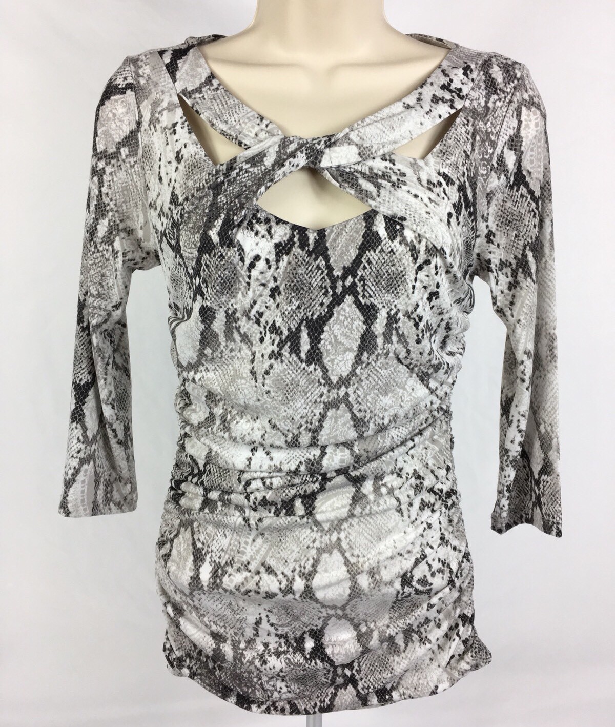 jennifer lopez snakeskin dress