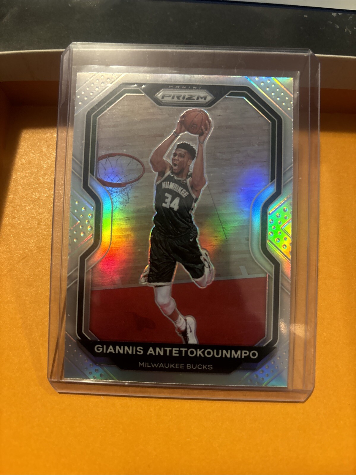 2020-21 Panini Prizm - Hyper Prizm #111 Giannis Antetokounmpo
