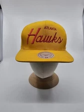 Mitchell & Ness Atlanta Hawks SnapBack Yellow And Red NBA Hardwood Classics 