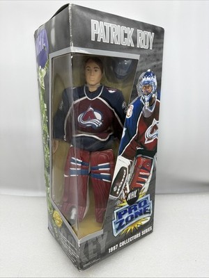 1997 NHL Pro Zone Patrick Roy Colorado Avalanche 12