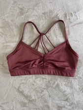 ALO YOGA Candied Plum Women  s Sports Bra Athletic Activewear Sz M EUC