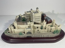 Lenox - Tower of London 1995 Great Castles of the World Exquisite Detail Broken