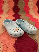ORIGINAL CLASSIC BLUE CROCS UNISEX MEN'S SIZE 6 WOMEN'S SIZE 8 WITH CHARMS
