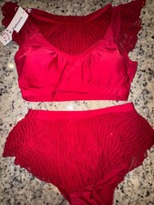 Womens New NWT Two Piece Burgundy / Red Bathing Suit Swim Wear Medium
