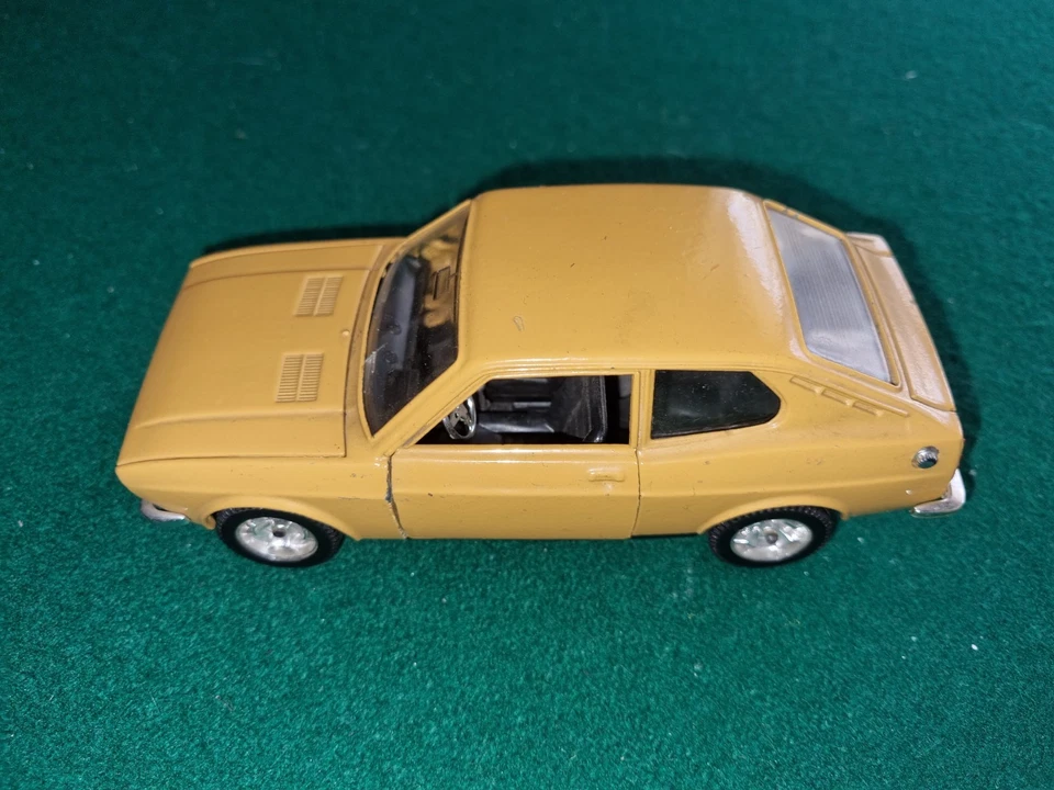 FIAT 128 SL 1/25 Mebetoys Mattel - Immagine 2 di 4