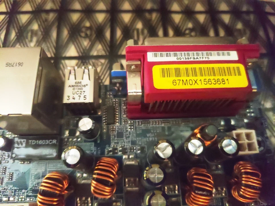 ASRock 775i65G 2.0 Rev: 2.03 AGP Socket 775+ Intel Core 2 Extreme/ Core 2 Duo - Image 3 of 4