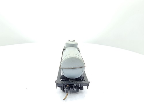Kadee Micro-Trains MTL N Scale 65190 GATX Diamond Chemicals 39' Tank Car #74245 - Picture 2 of 8