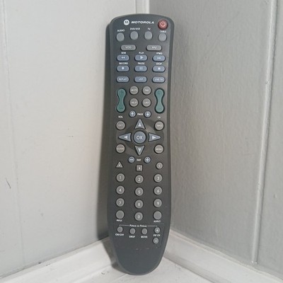 Motorola DRC800 4 in 1 Universal Remote Control. ### AA ###