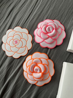 Chanel Beauty MOTHER'S DAY Limited Edition Gift Packaging Neon