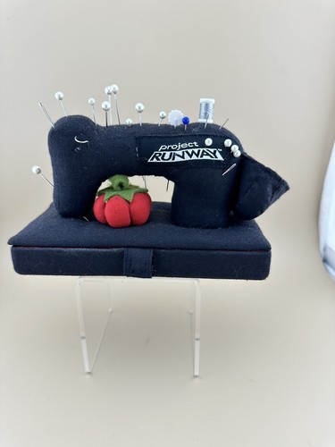 Project Runway Mini Fabric Sewing Machine Fashion Unique Pin Cushion