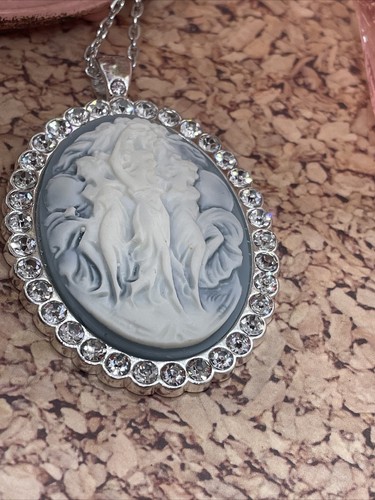 Anniversary Gift Blue Wedding White Cameo 3 Muses Dance Silver Crystal Necklace - Picture 9 of 11
