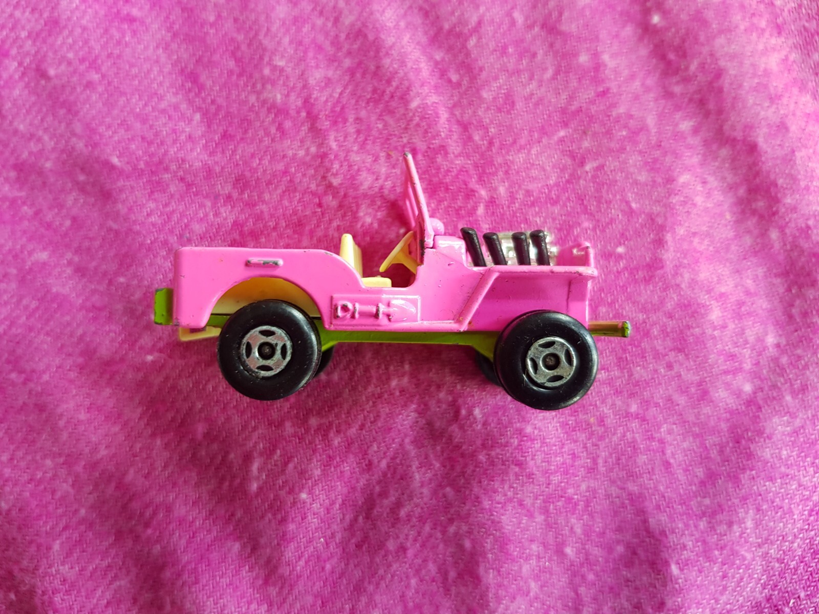 Matchbox 71b, Jeep Gladiator Pick Up - Free Price Guide & Review