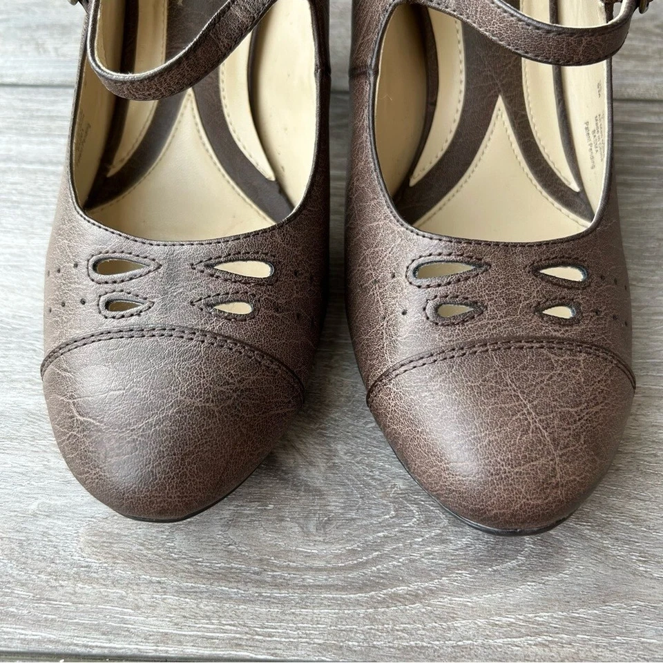 Women's Naturalizer N5 Comfort Basma Mary Jane Pumps Size 9 - Image 4 of 4