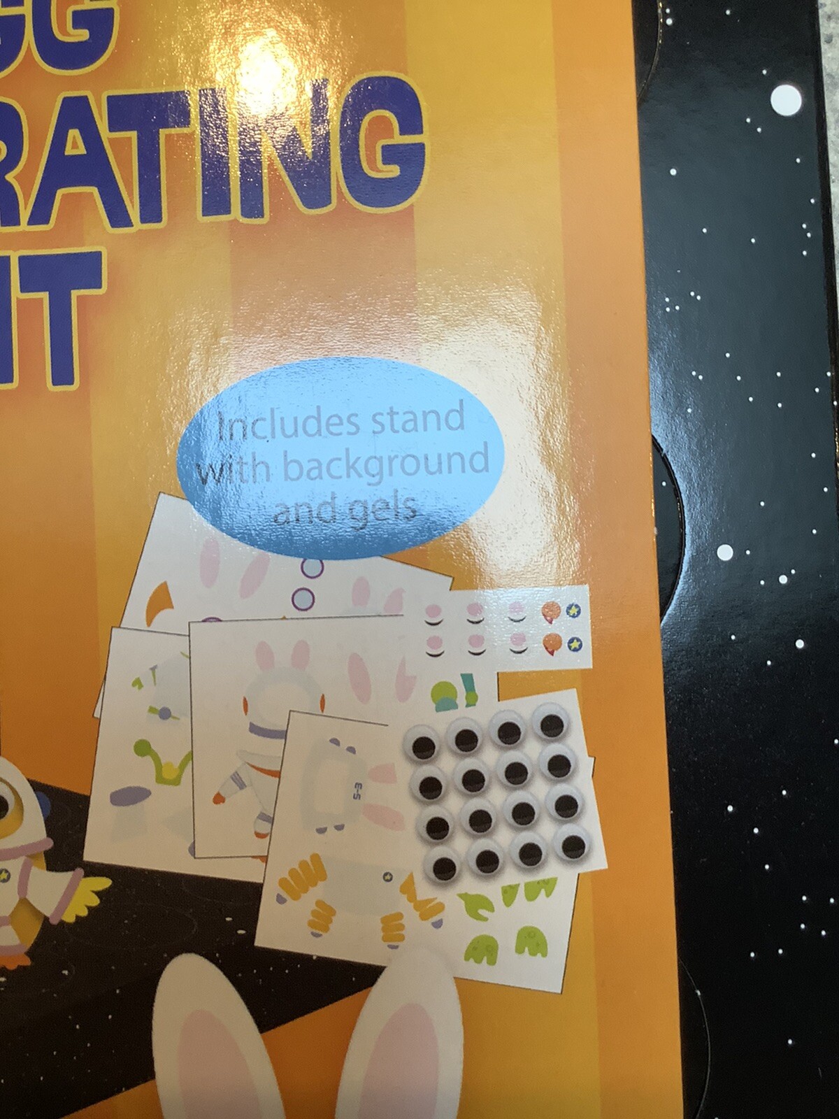 SPACE BUNNY EGG DECORATING KIT INCLUDES STAND WITH BACKGROUND AND GELS NIB