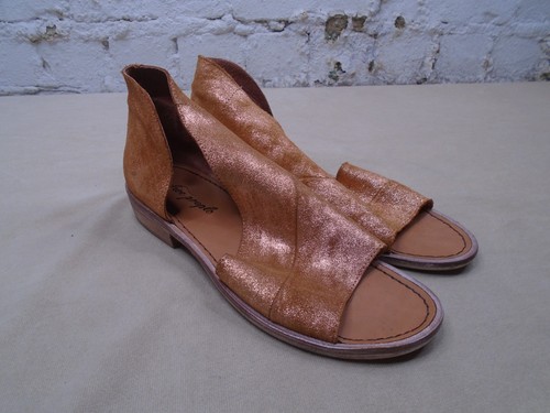 Free People Mont Blanc Sandals Women's 40 US 9.5 Gold Leather Distressed D'orsay