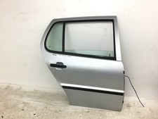 TÜR Hinten Rechts VW Polo Classic 60 6 N/6 KV Limousine Farbe grau / LA7W Bj