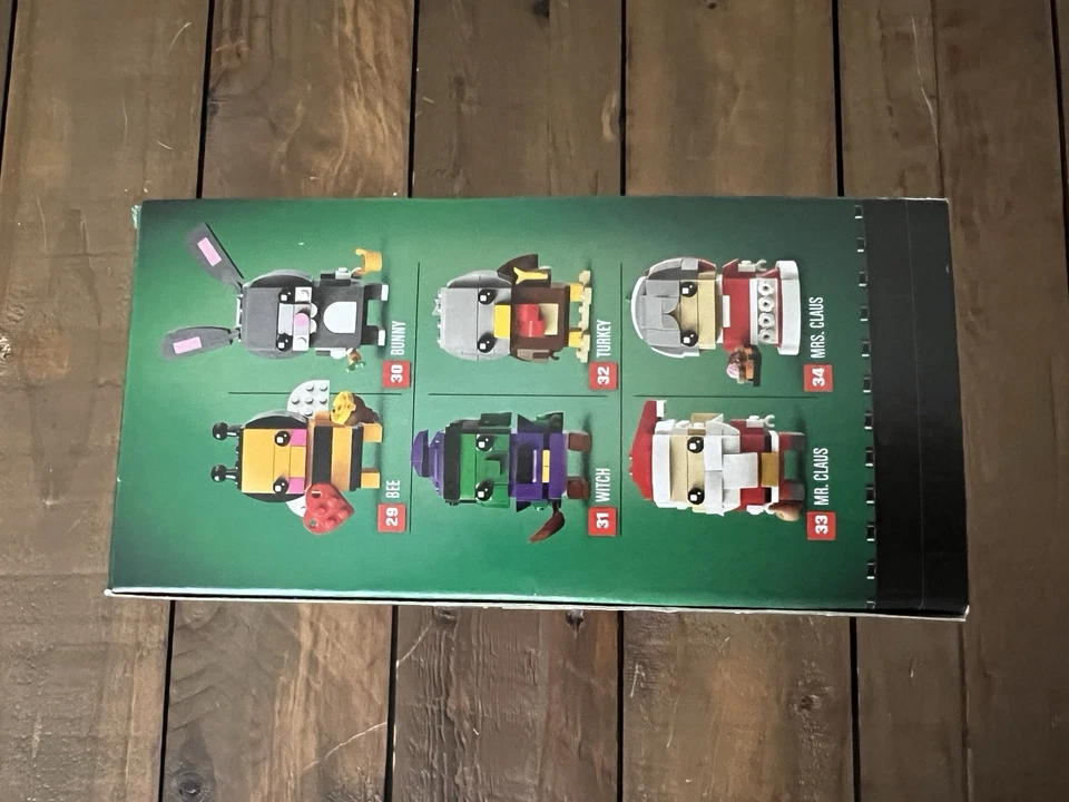 LEGO BrickHeadz Seasonal: Mr. Claus #33 & Mrs. Claus #34 (40274) Foto 3 de 4
