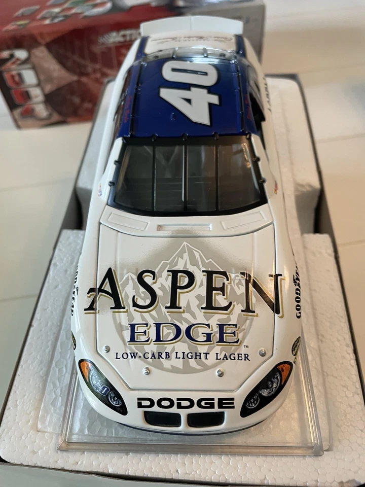 Dodge NASCAR 2004 Sterling Marlin/Aspen Edge escala 1/24 de acción 1 de 2.472 Foto 2 de 4