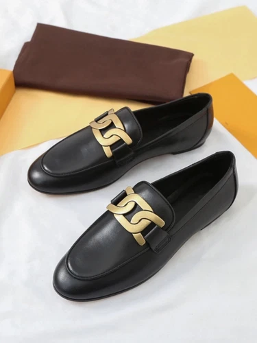 TOD’S Scarpe donna Tod's in pelle con testa tonda fondo piatto