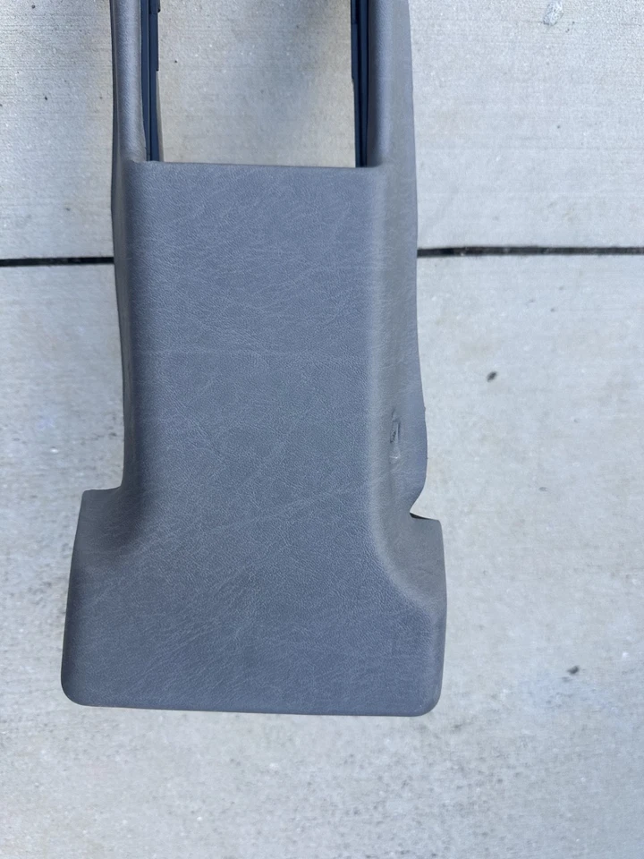 1998 MERCEDES-BENZ S320 W140 INTERIOR CENTER B-PILLAR TRIM COVER LEFT SIDE OEM - Image 2 of 4