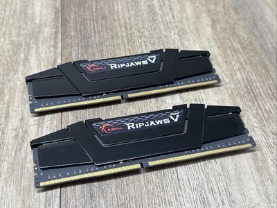 G. SKILL Ripjaws V Series 32GB (2 x 16GB) DDR4-3200 RAM