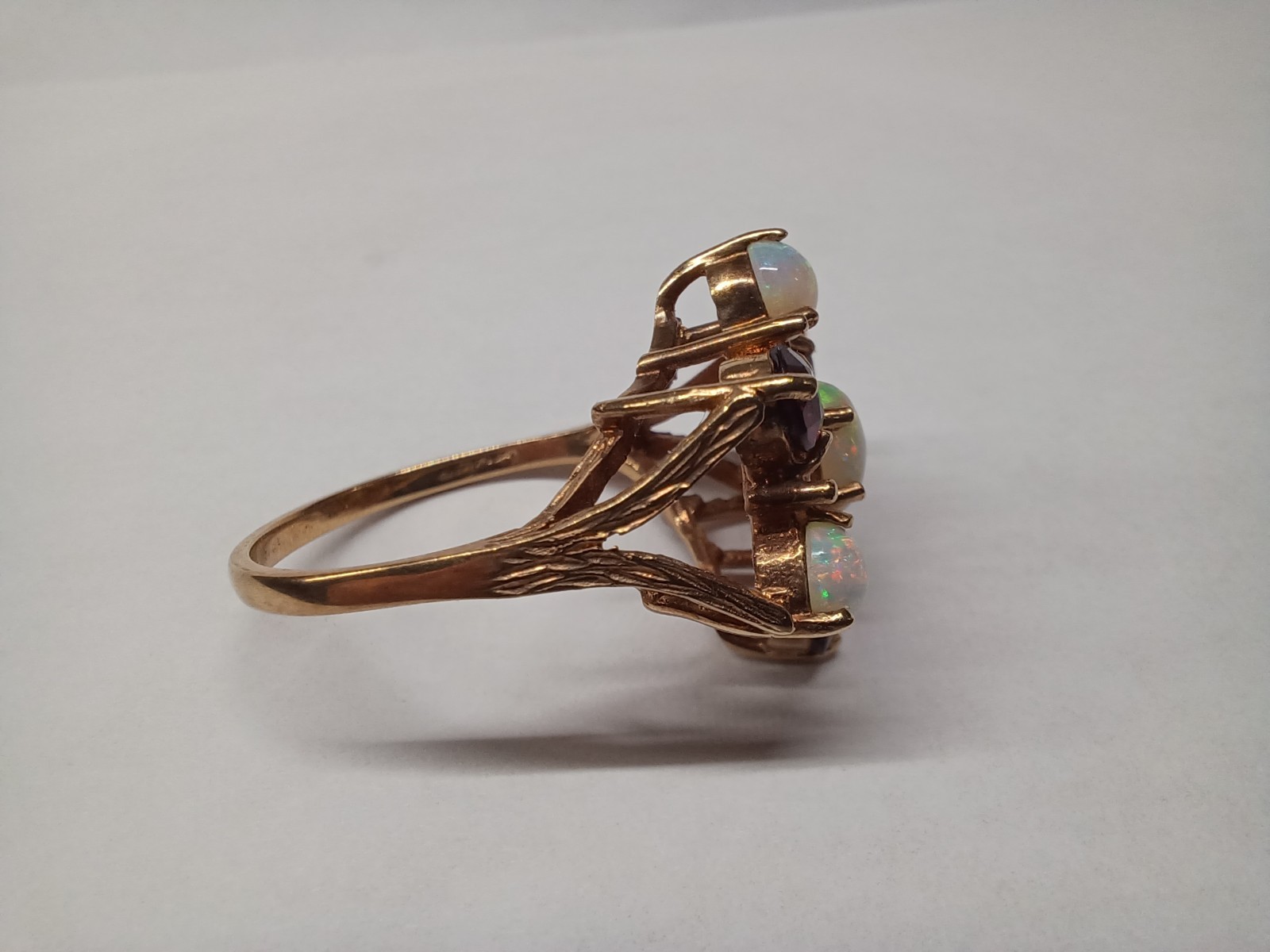 Vintage 9k Gold Ruby/Opal Ring - image 7