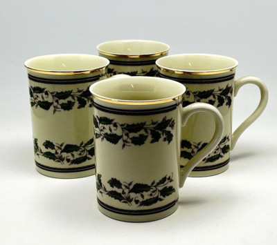 Royal Limited Mug Holly Holiday Porcelain Gold Trim Konitz Germany 4Pc Set