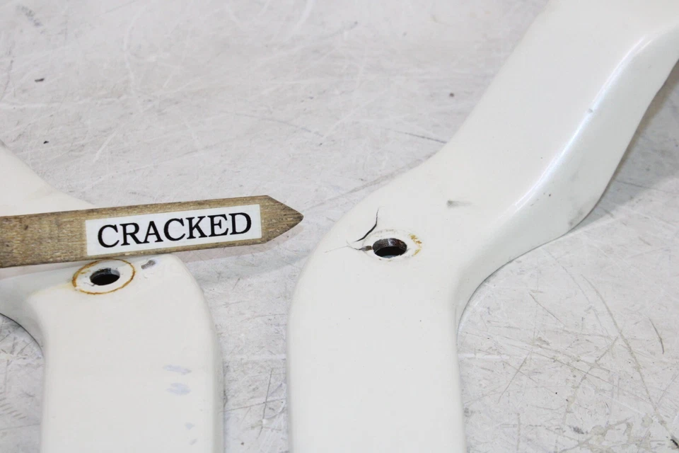 Harley-Davidson Softail 1996 OEM guardabarros trasero pasajero agarre riel par Foto 4 de 4