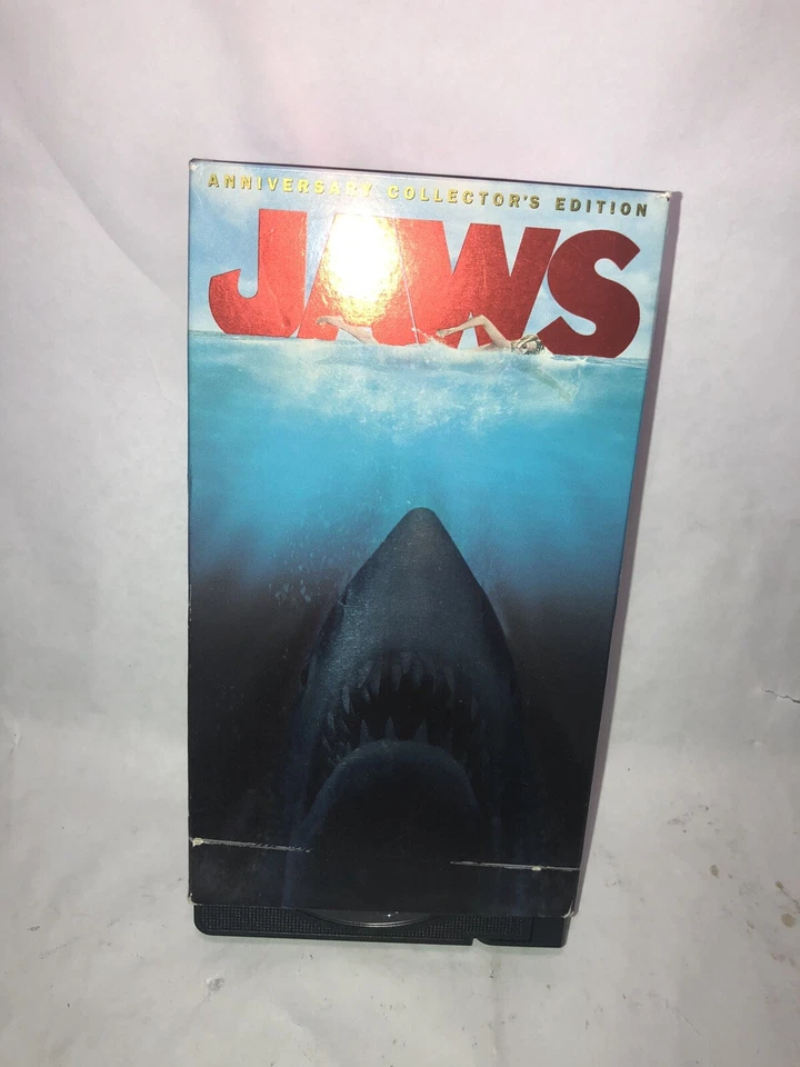 Jaws (VHS, 2000, 2-Tape Set, Anniversary Collectors Edition Double-Pack) - Image 2 of 4