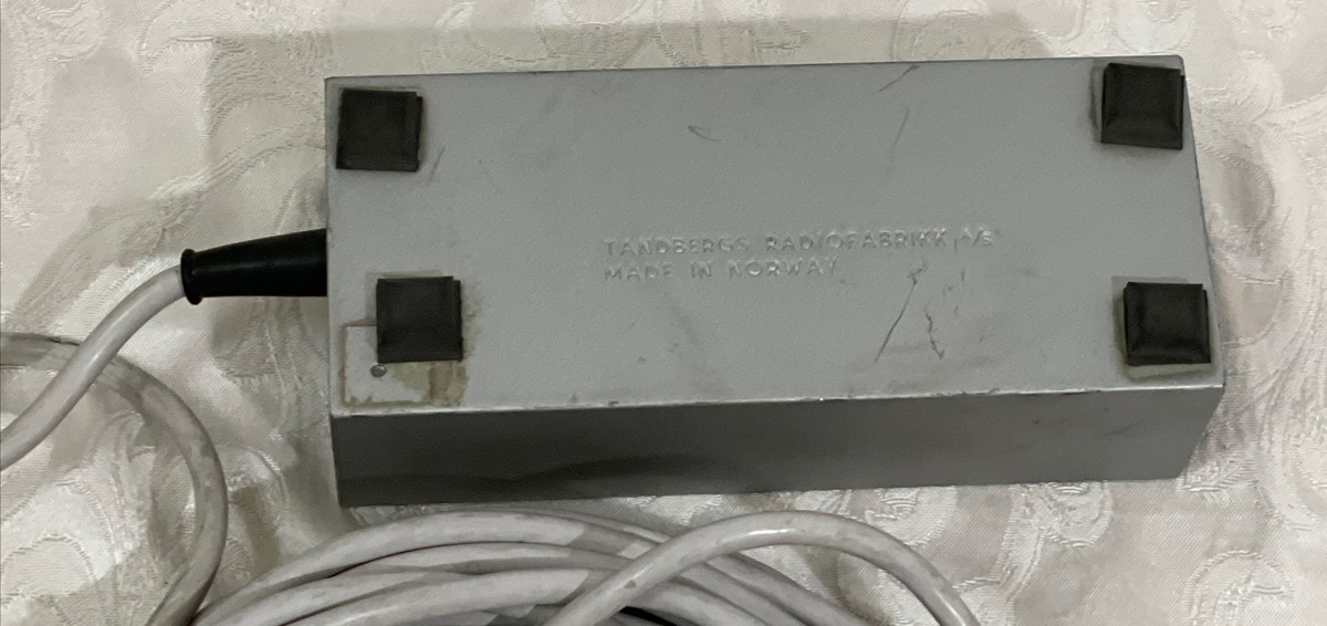 Télécommande Tandberg RC 20 - Ouvert Mais Jamais Utilisée - NEUF
