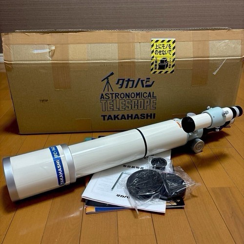 Takahashi FC-76DCU Apochromatic Fluorite Doublet Refractor Telescope W/ Box - Picture 2 of 8