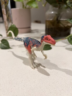 Mattel Jurassic World Dino Rivals Attack Pack Coelurus Figure