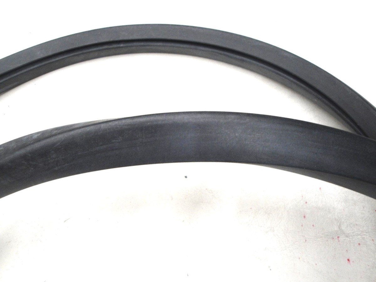Windshield Seal For 1940-1947 Ford Truck & 1940 Ford Car - 01A-7003110-EC