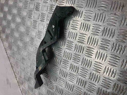 VW PASSAT B6 3C2 Stoßstangenhalter vorne rechts 3C0807890A 3C0807890 30538084