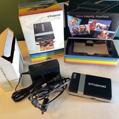 Polaroid PoGo Instant Mobile Printer ZINK Zero Ink Bluetooth Portable W/ Box