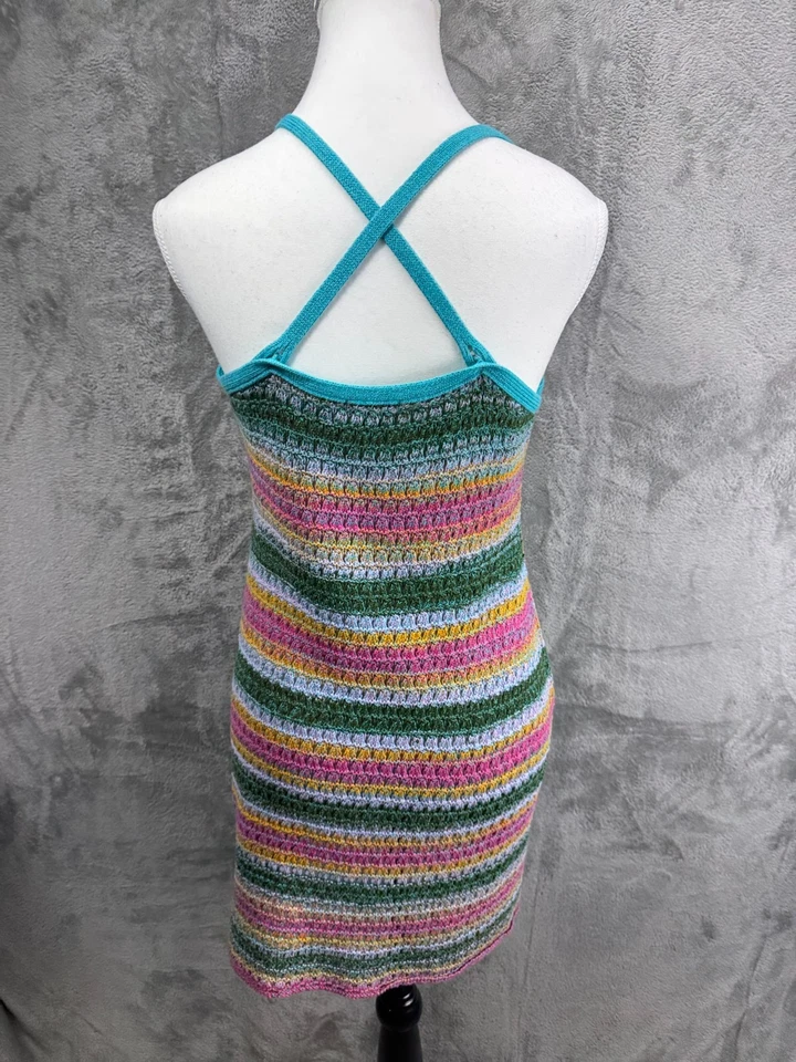 Mini Vestido De Colección Wild Fable Y2K Crochet Arco Iris Talla M Hippie Festival Boho Playa  Foto 3 de 4