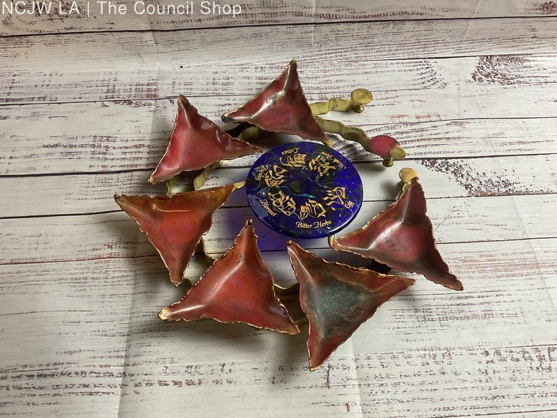 Jewish Passover Seder Triangles Plate
