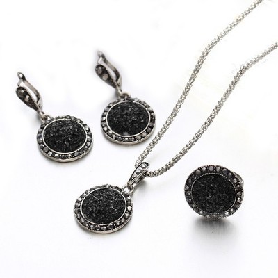 4PCS Black Set mit Drusy Rhinestone Anhänger Halskette Ohrringe