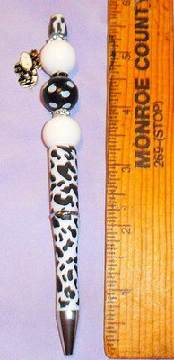 Holstein Cow Pen in Black & WHITE - Wood Beads and Black/white cow charm