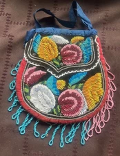 Antique red indian beadwork purse , c1890/1910