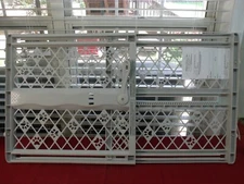 MYPET 8871 PAWS PORTABLE PET GATE PRESSURE MOUNT ADJUSTS 26"- 40" WIDE BARRIER