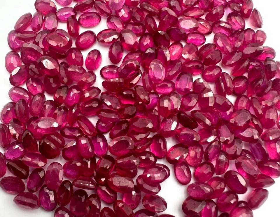 Lab Created Ruby Oval Shape 7x5 mm - Image 3 of 4