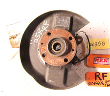 WHEEL BEARING SPINDLE KNUCKLE HUB Passenger SIDE RIGHT FRONT CAR 90-98 SAAB 9000