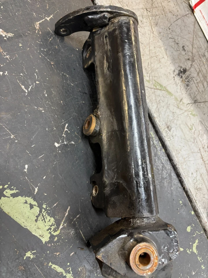 2000 Arctic Cat ZR 600 EFI Ski Leg Spindle Right Side OEM 0703-660 RW6938 — 第 2/4 张图片