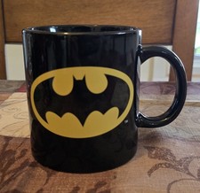 DC Comics Batman Black and Yellow Ceramic Mug 2015 Collectible Galerie Dining