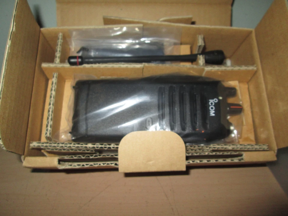 ICOM IC-F21 UHF 16 Cannel Commercial/GMRS/Ham Two-Way HT Radio Transceiver New - Image 2 of 4