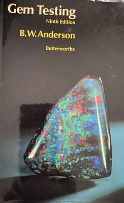 Basil William Anderson: Gem Testing. Ninth Edition. London (Butterworths) 1980.