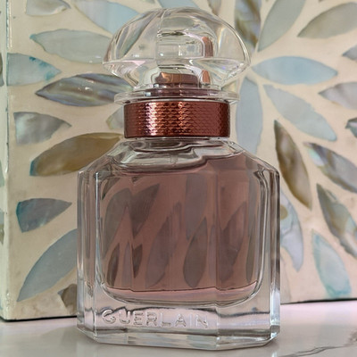Guerlain Mon Guerlain Intense Eau de Parfum Spray, Regular Size 30 ml MF01